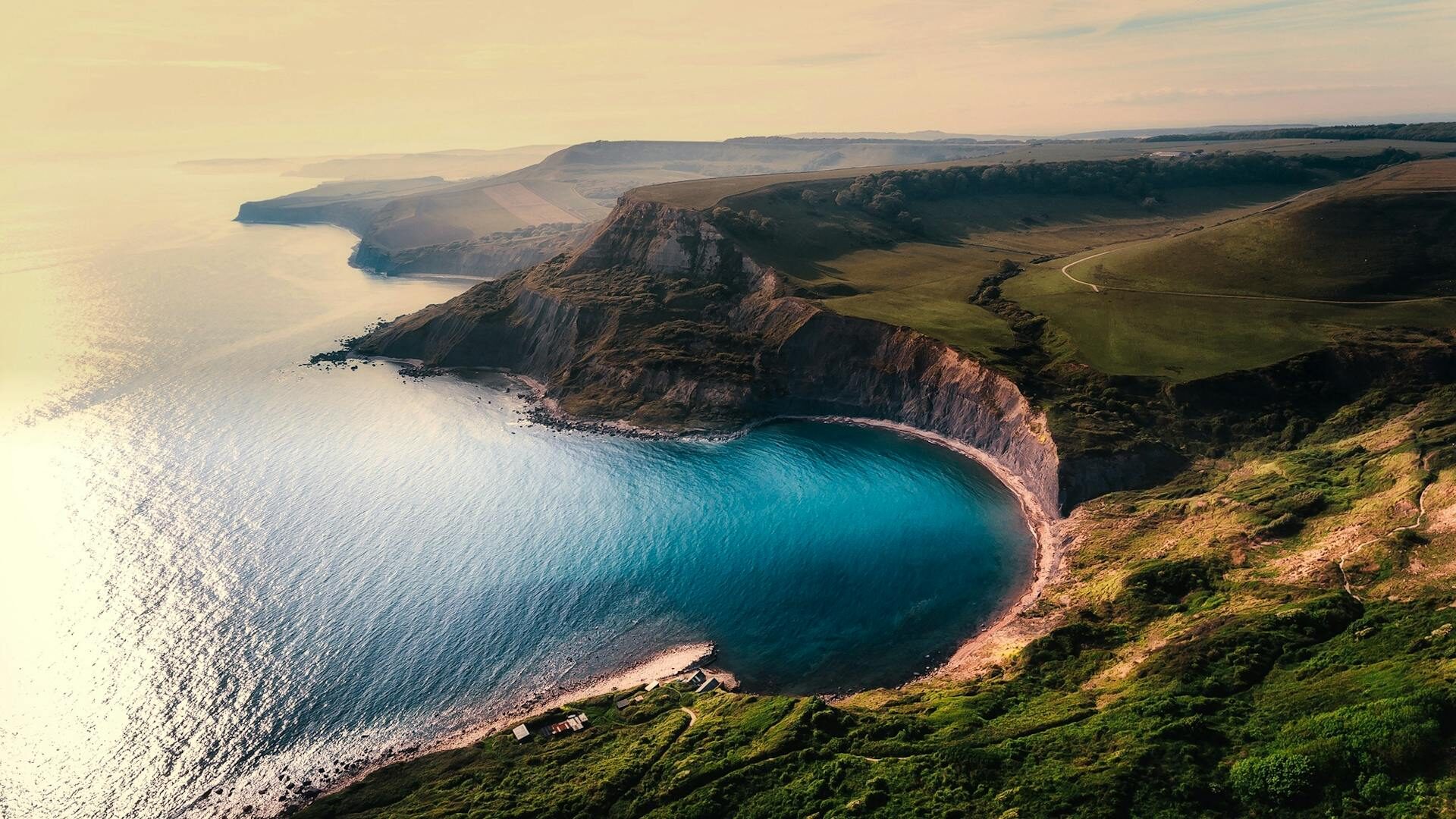 Côte ouverte sur l’horizon